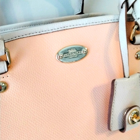Coach Pebble Leather Cream and Peach handbag - Picture 3 of 8